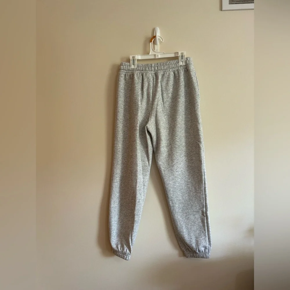 Fabletics Gray Sweatpants - Picture 2 of 3